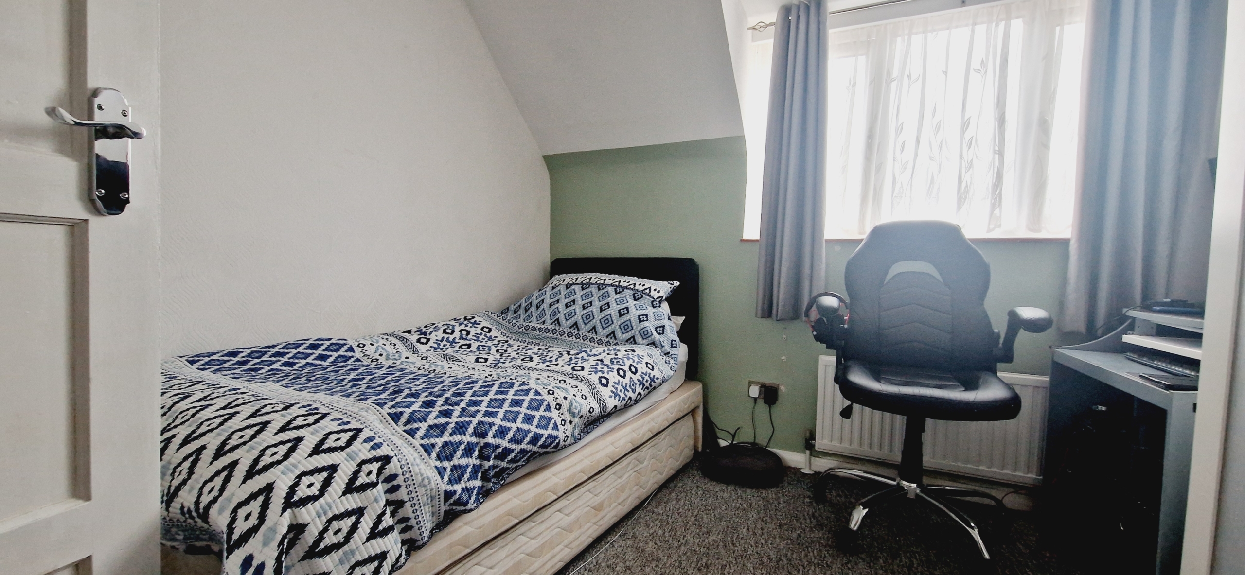 20240822_141146 The Drive, Collier Row, RM5 3UH