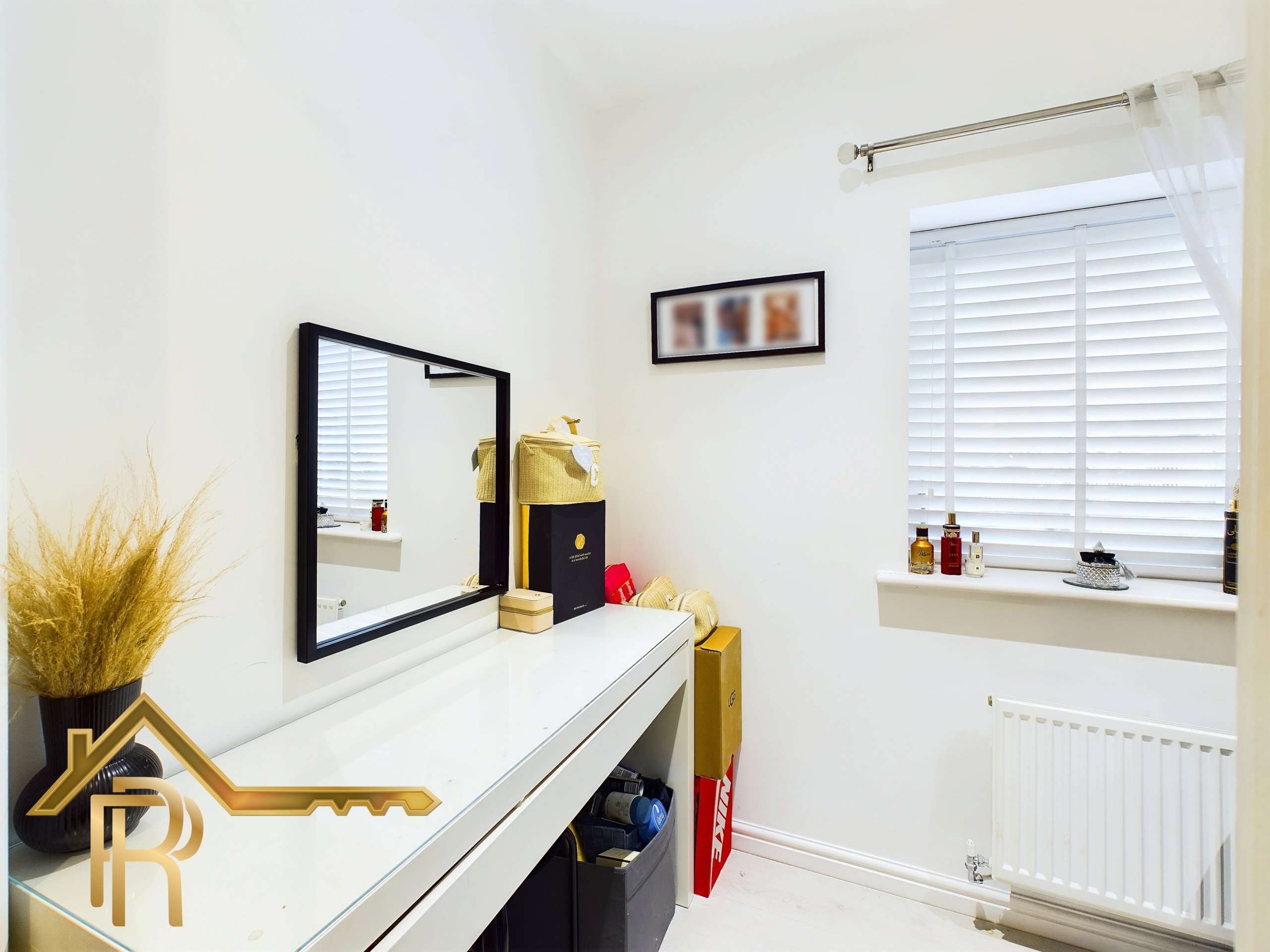 Meadow Drive, Aveley, RM15