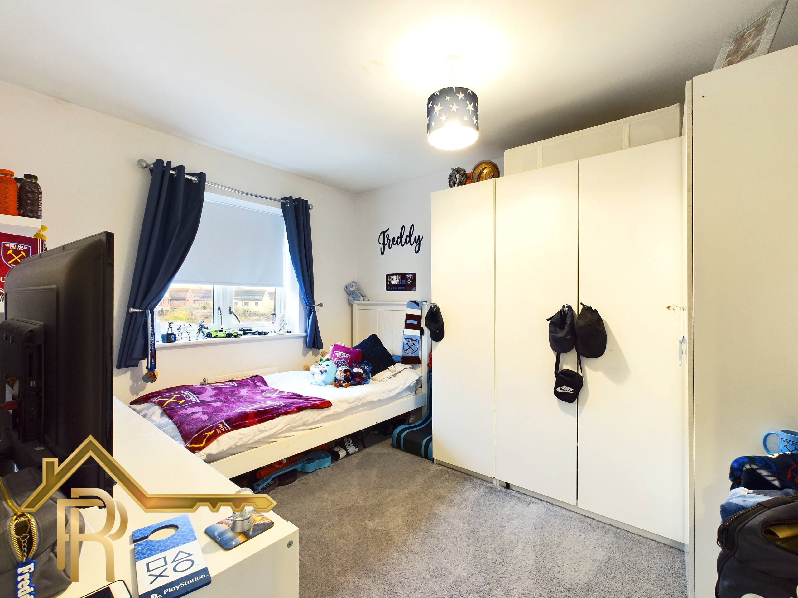 Meadow Drive, Aveley, RM15