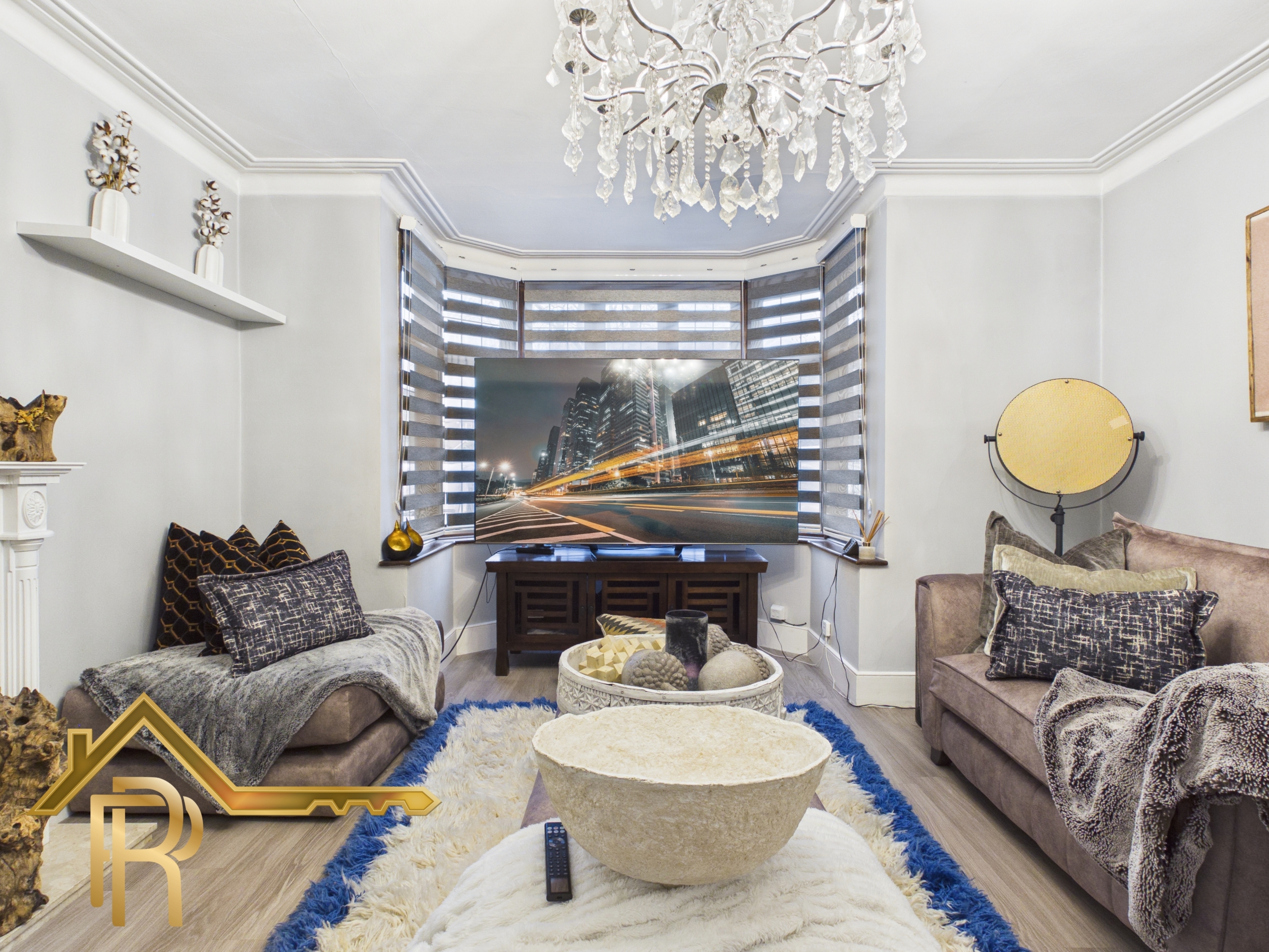 HALL LANE, UPMINSTER, RM14